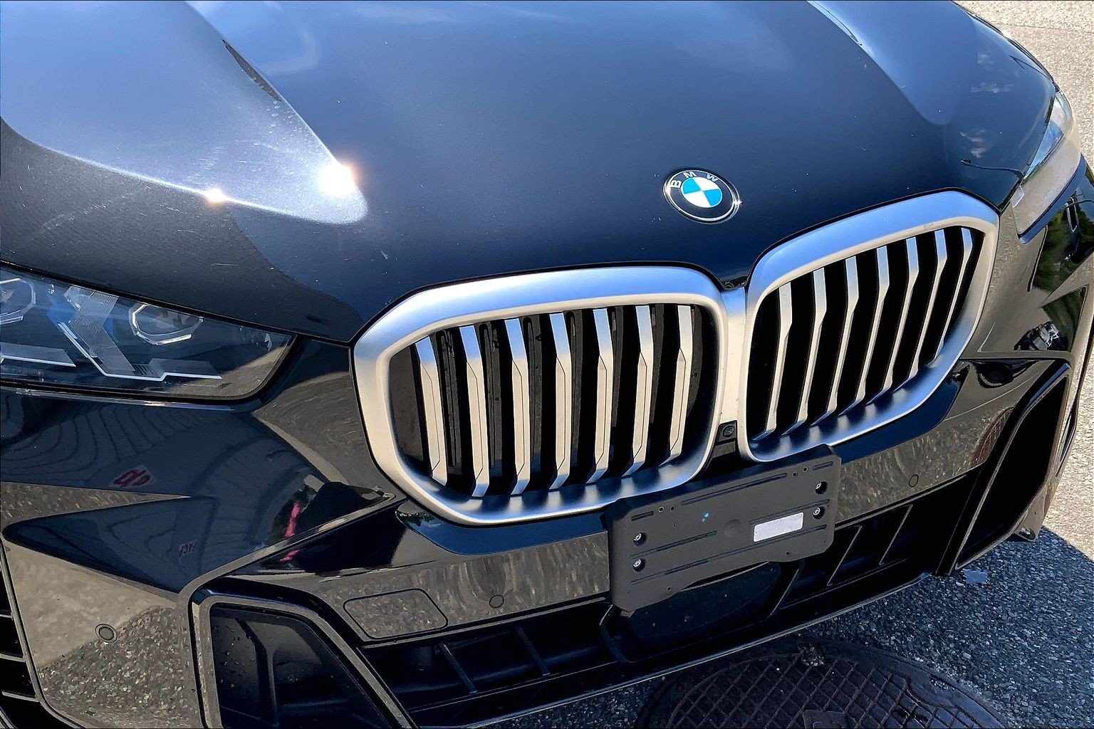 Used 2024 BMW X5 xDrive40i w/ M Sport Package AWD/4WD image 29