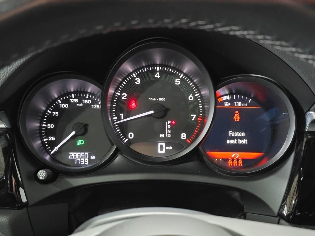Used 2024 Porsche Macan AWD/4WD image 11
