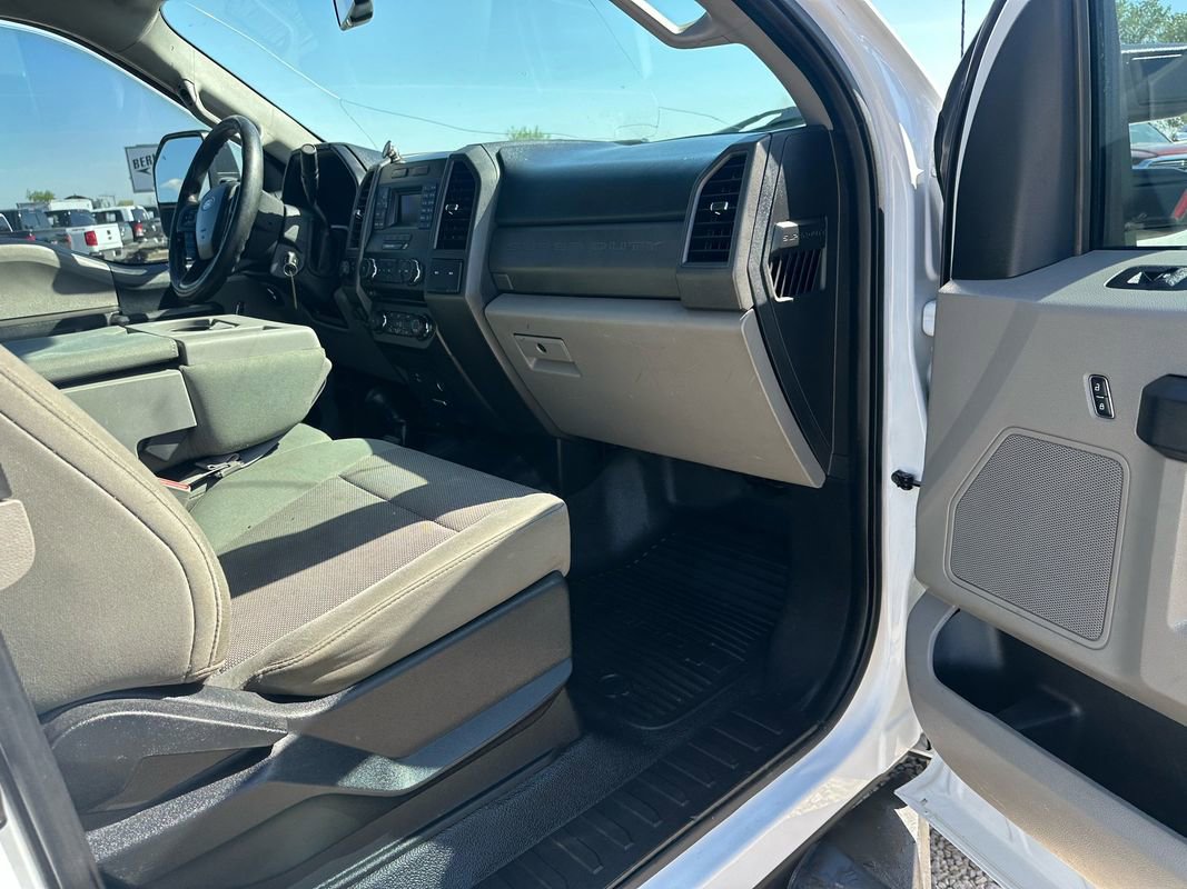 Used 2017 Ford F250 XL w/ Power Equipment Group AWD/4WD image 14