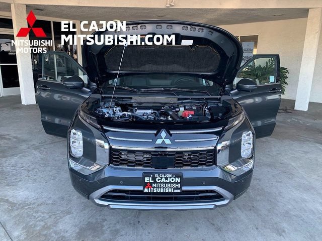 New 2026 Mitsubishi Outlander SEL FWD image 28
