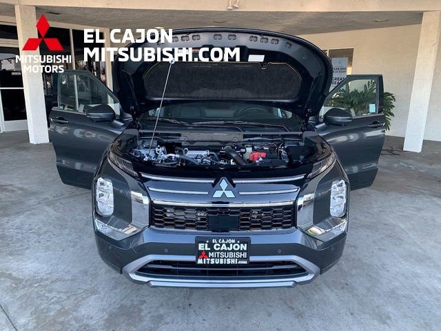 New 2026 Mitsubishi Outlander SEL image 28