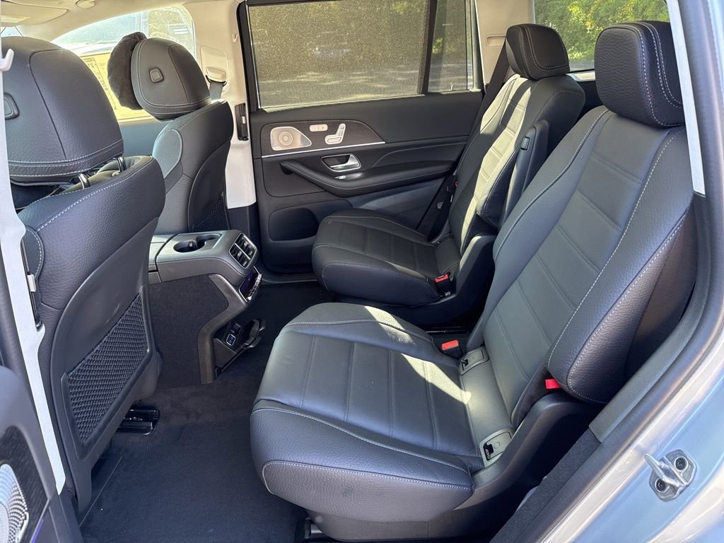 New 2026 Mercedes-Benz GLS 450 4MATIC image 17