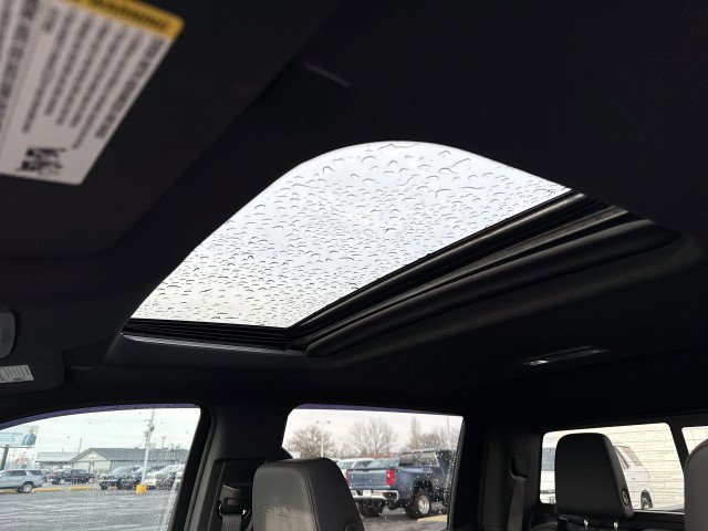 Used 2022 GMC Sierra 1500 AT4 w/ AT4 Preferred Package image 16