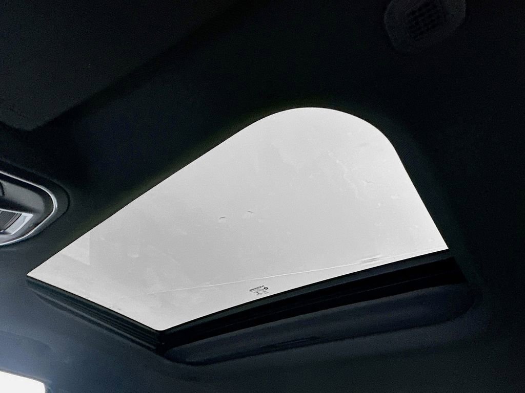 New 2026 Jeep Grand Cherokee Altitude image 14