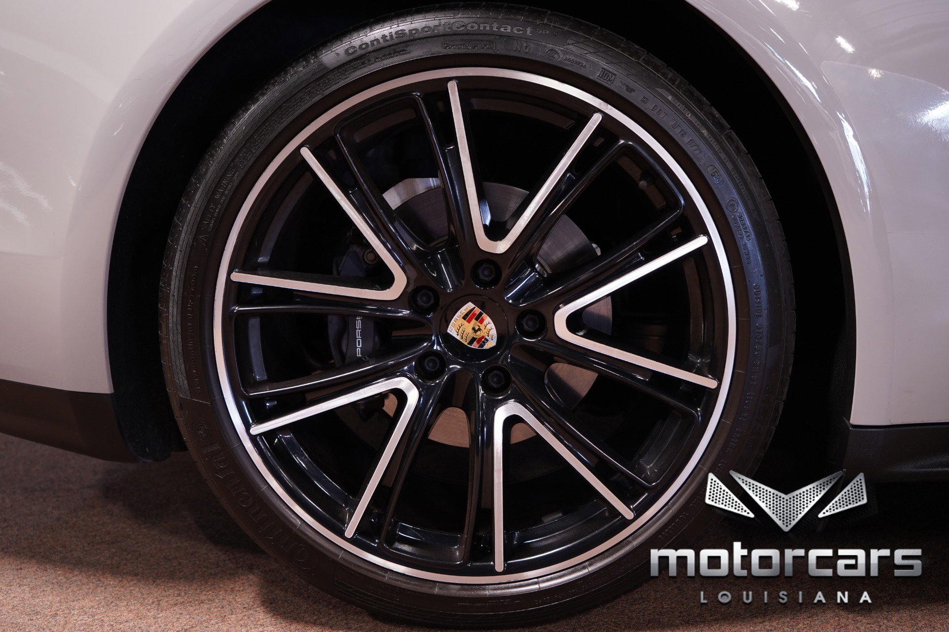 Used 2020 Porsche Panamera w/ Premium Package image 21