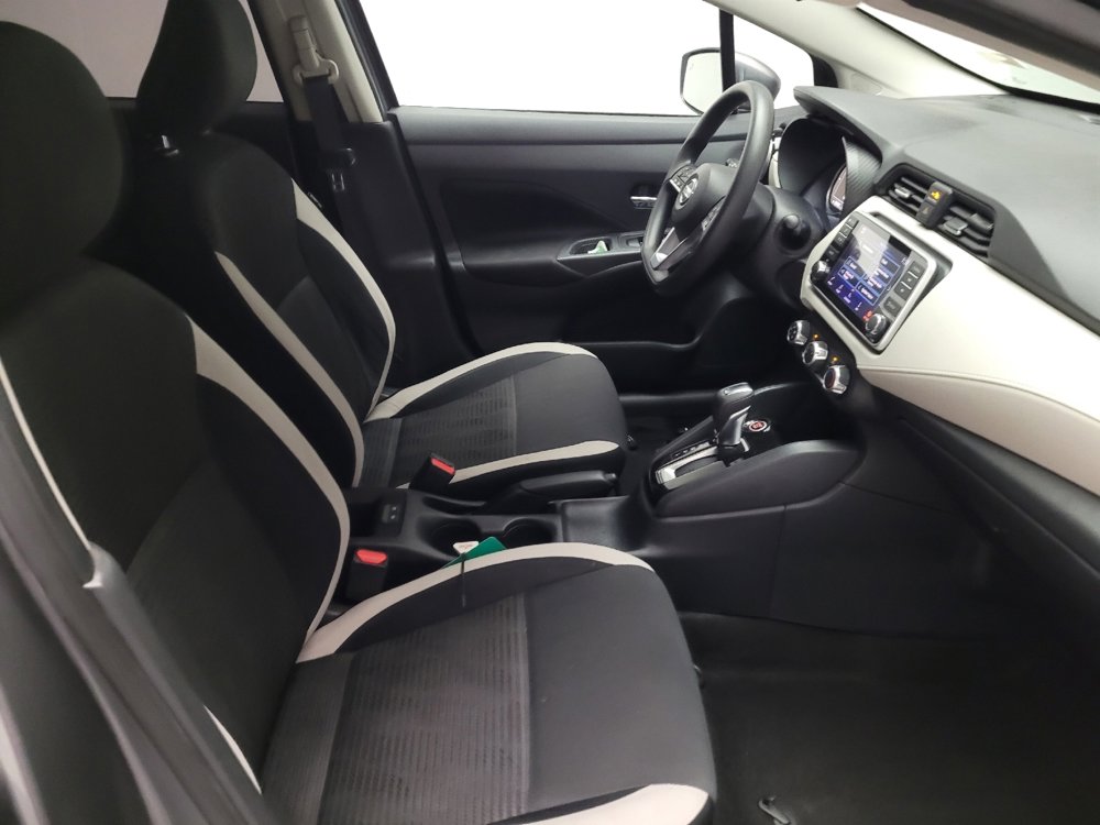 Used 2021 Nissan Versa SV FWD image 21