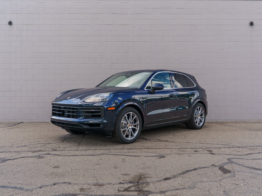 New 2026 Porsche Cayenne E-Hybrid AWD/4WD image 1