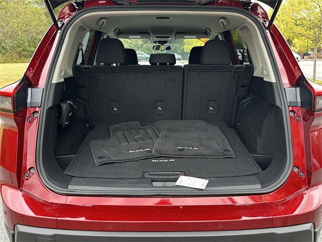 Certified 2025 Nissan Rogue S image 7