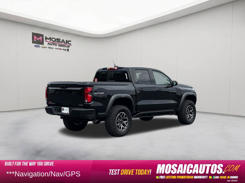 Used 2025 Chevrolet Colorado ZR2 w/ Technology Package AWD/4WD image 7