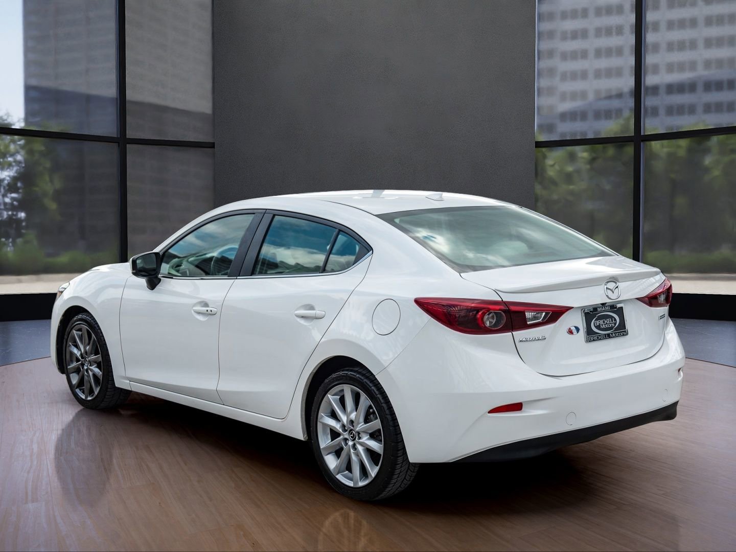 Used 2018 MAZDA MAZDA3 Grand Touring image 4