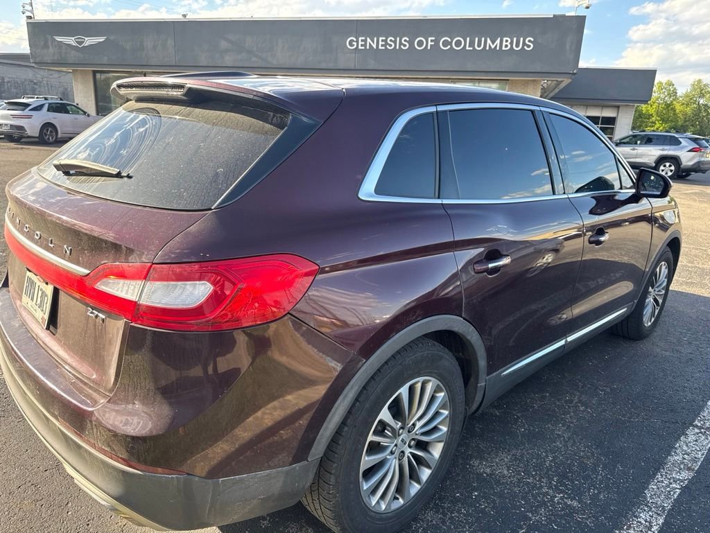 Used 2017 Lincoln MKX Select w/ Select Plus Package FWD image 4