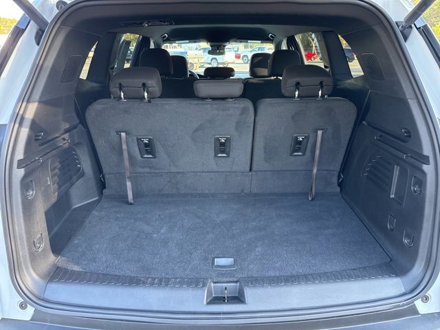 Used 2025 GMC Acadia Elevation image 26