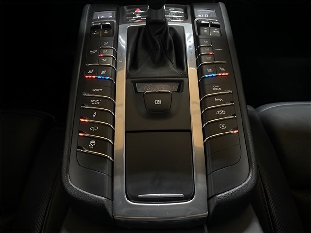 Used 2017 Porsche Macan GTS w/ Premium Package Plus image 47