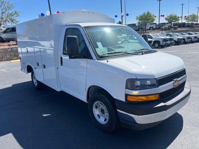 New 2025 Chevrolet Express 3500 w/ Power Convenience Package RWD image 7
