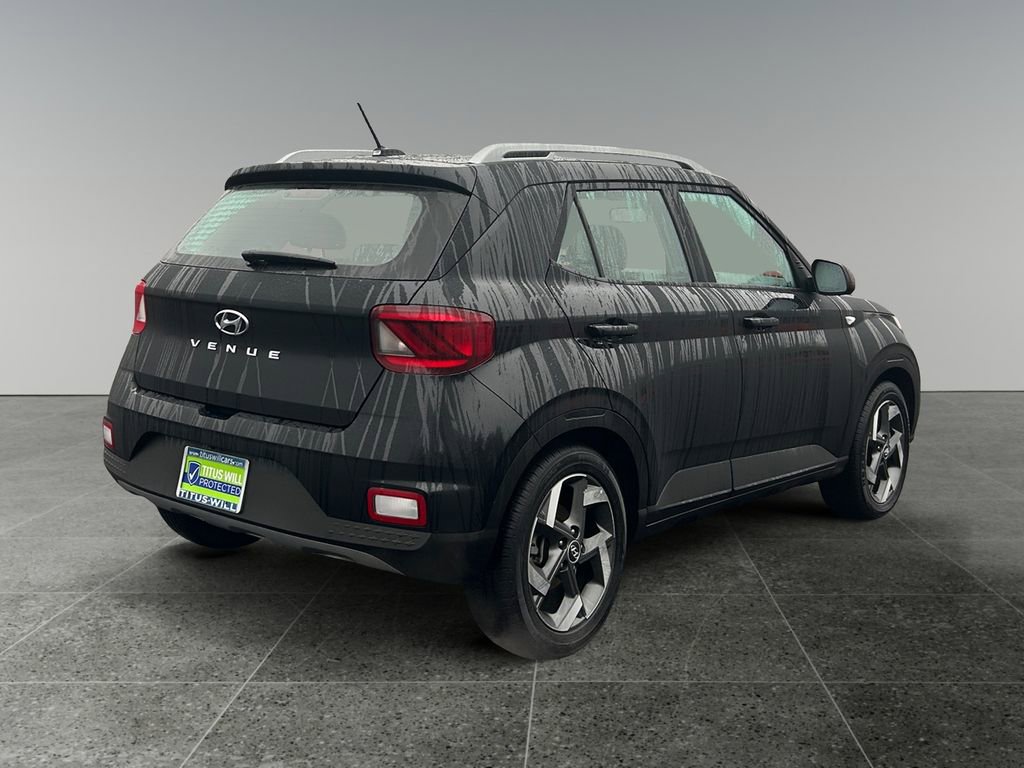 Certified 2025 Hyundai Venue SEL image 7