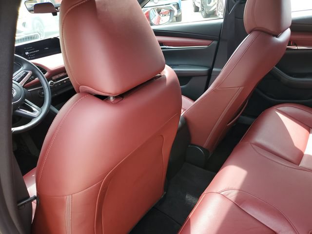 Used 2019 MAZDA MAZDA3 Hatchback w/ Premium Package FWD image 14