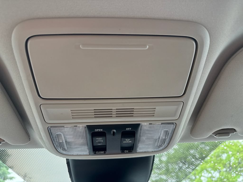 Certified 2025 Honda Odyssey EX-L image 39