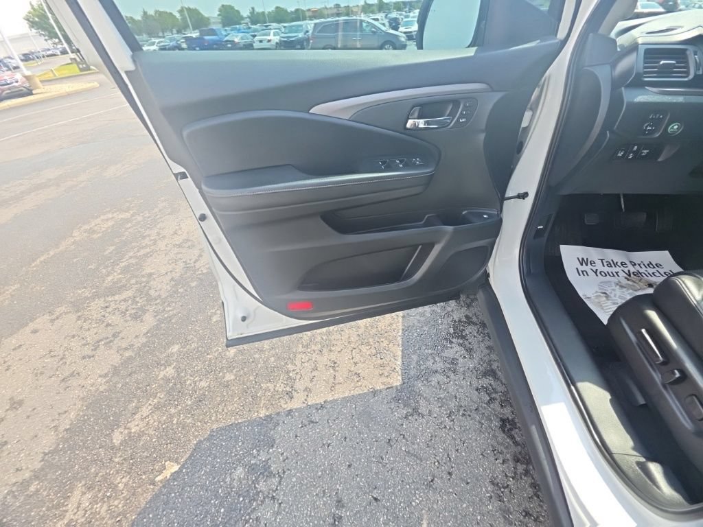 Used 2023 Honda Ridgeline RTL image 12