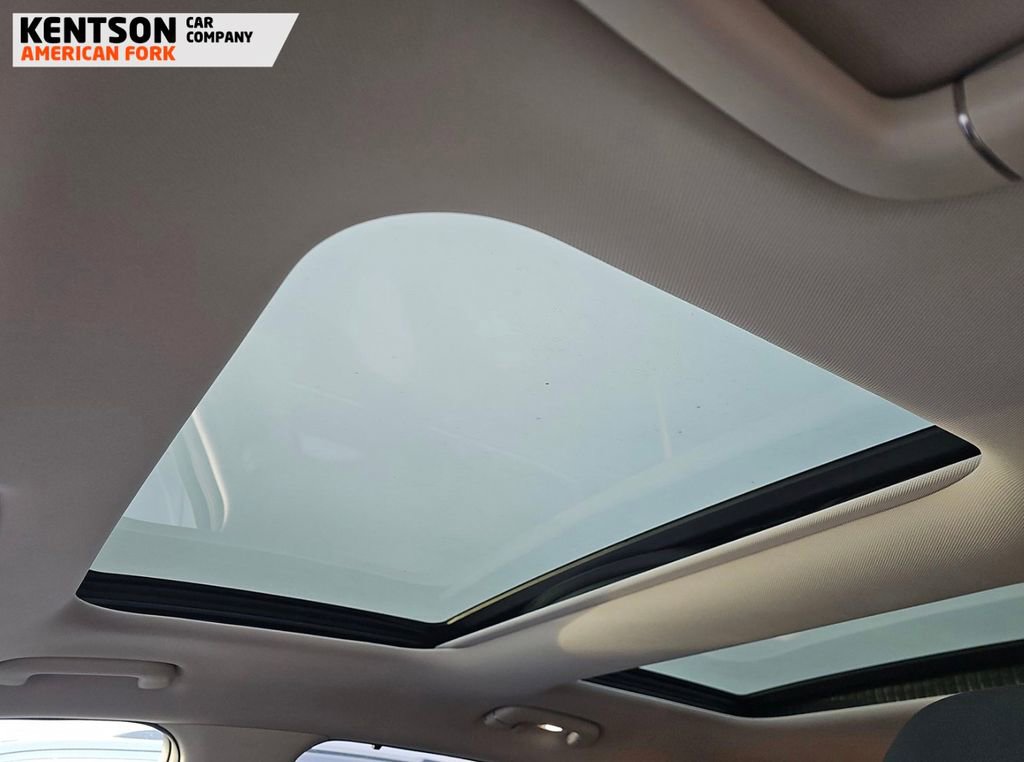 Used 2025 Genesis GV80 2.5T Select image 11