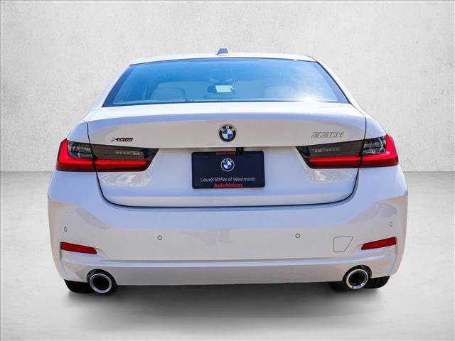 Certified 2025 BMW 330i xDrive Sedan w/ Convenience Package image 6