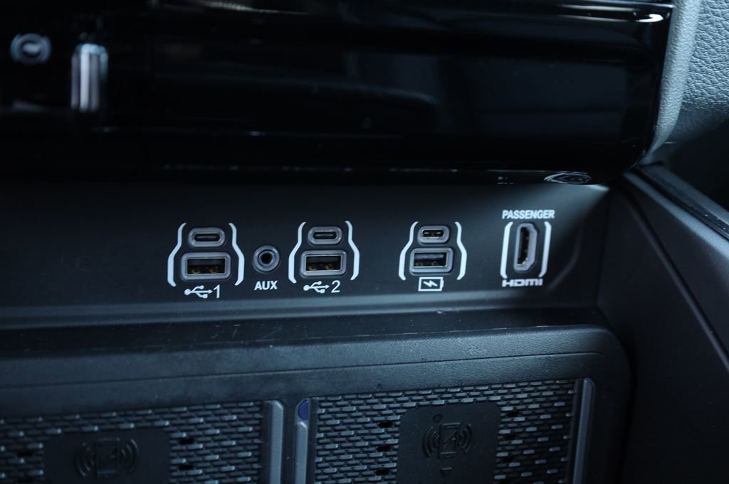 Used 2026 RAM 1500 Laramie w/ Night Edition image 10