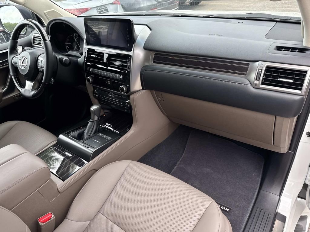 Used 2023 Lexus GX 460 Premium image 13