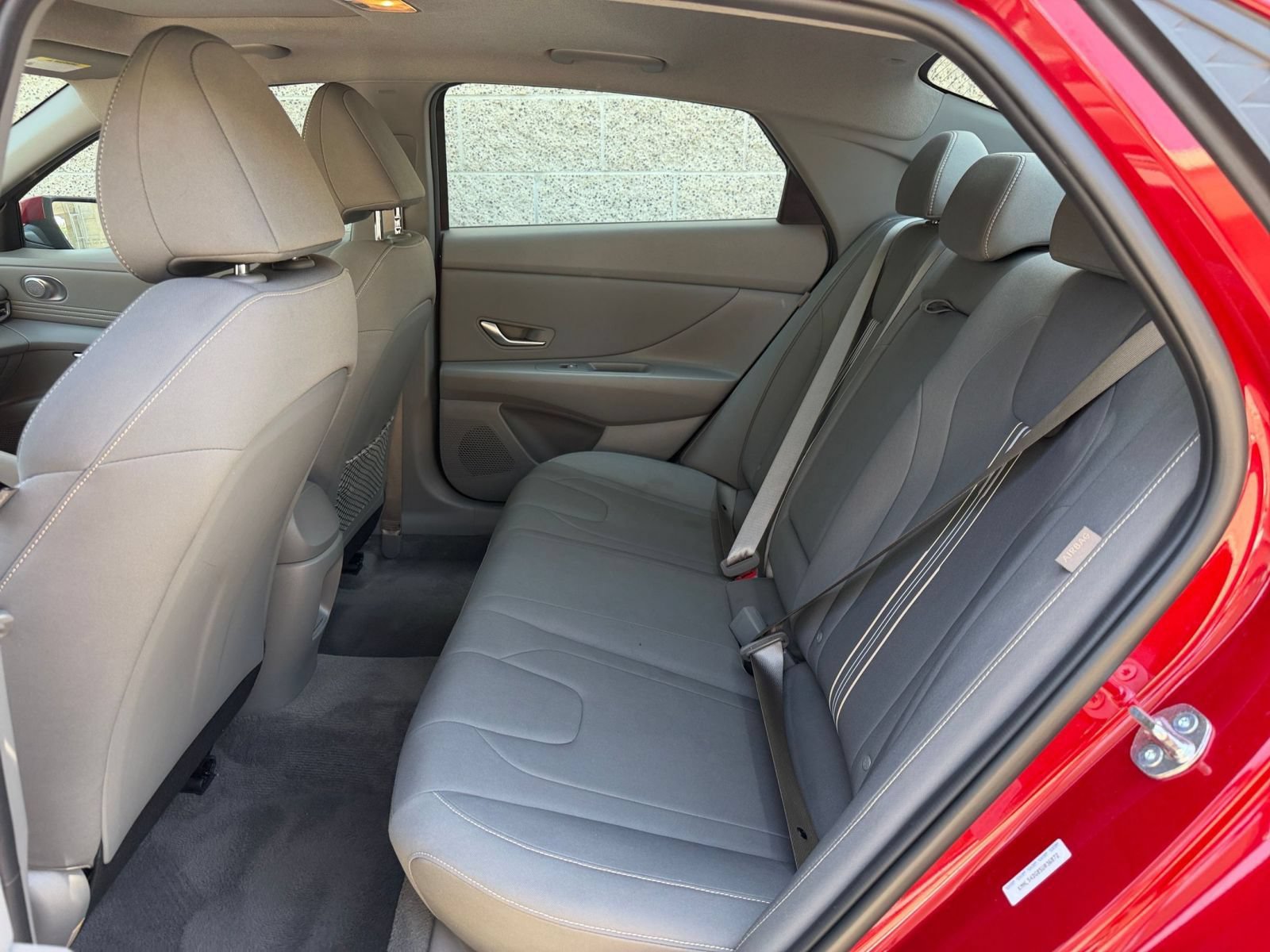 Used 2025 Hyundai Elantra SEL FWD image 25