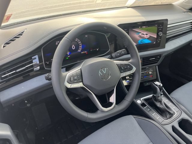 New 2026 Volkswagen Jetta SE FWD image 29