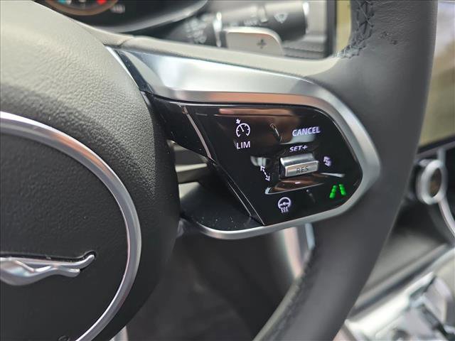 New 2024 Jaguar XF R-Dynamic SE AWD/4WD image 19