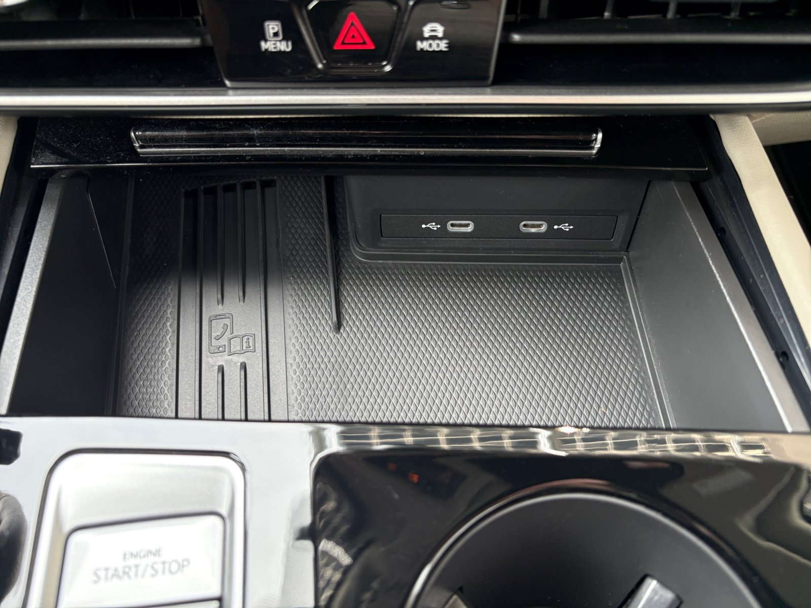Certified 2025 Volkswagen Atlas SE FWD image 18