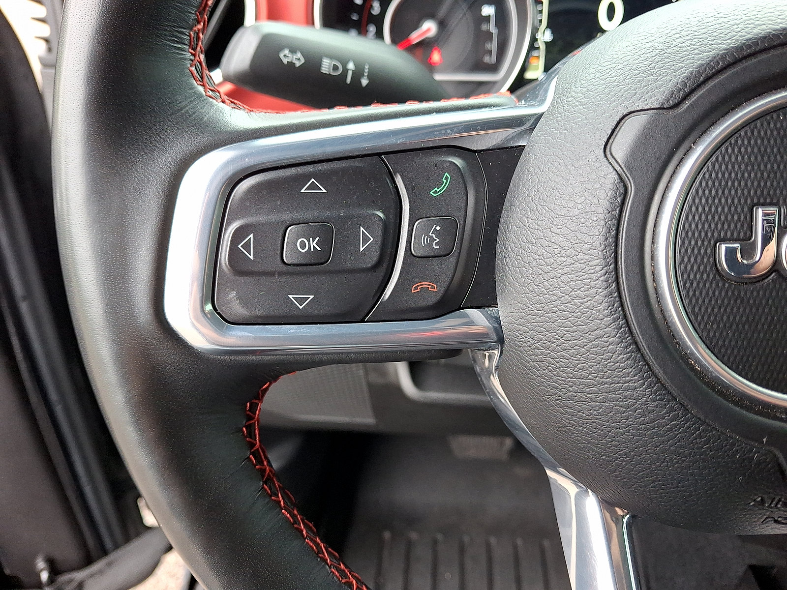 Used 2021 Jeep Wrangler Unlimited Rubicon AWD/4WD image 9