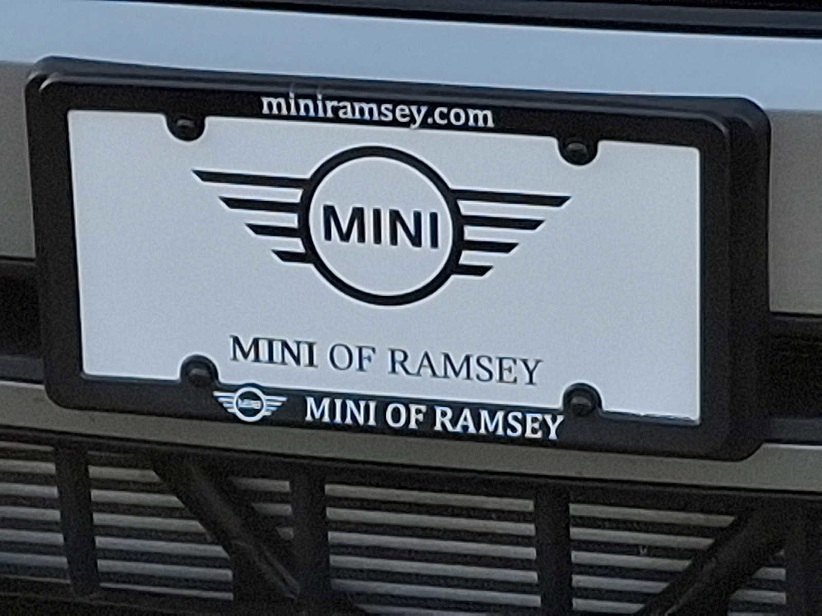 Used 2023 MINI Cooper S w/ Signature Upholstery Package image 27