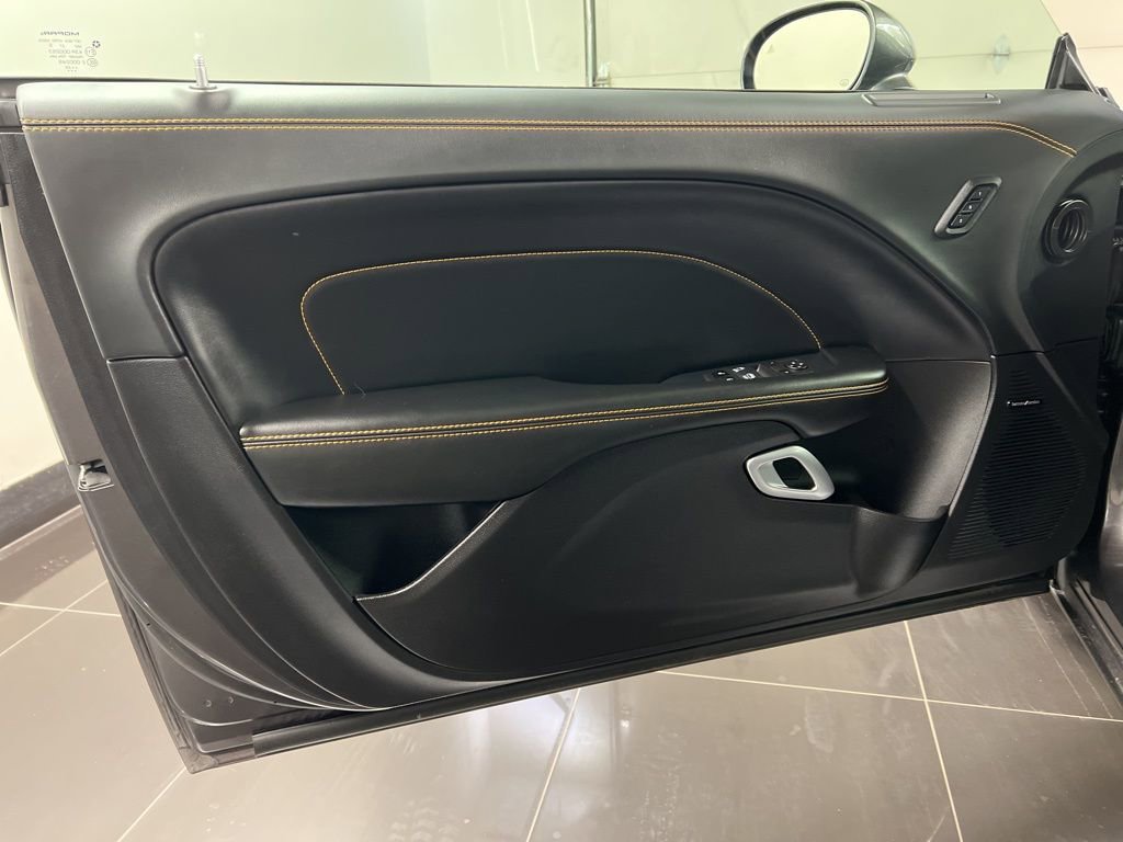 Used 2022 Dodge Challenger R/T Scat Pack RWD image 27