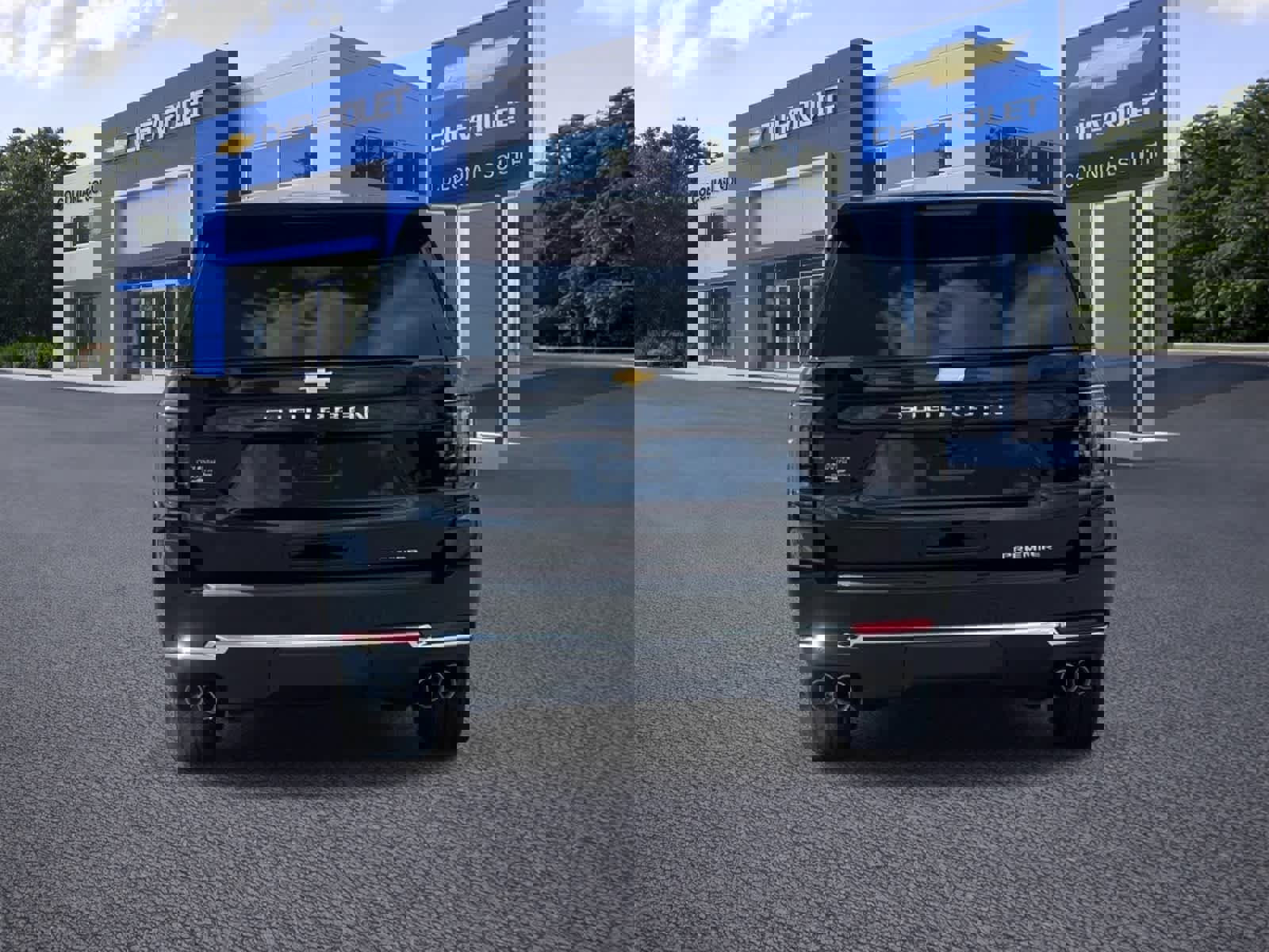 Certified 2025 Chevrolet Suburban Premier w/ Sun And Tow Package image 5