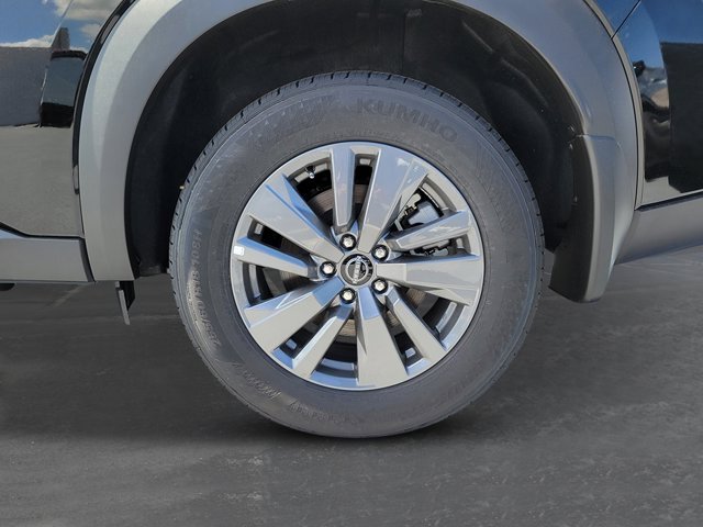 New 2025 Nissan Pathfinder SV image 12