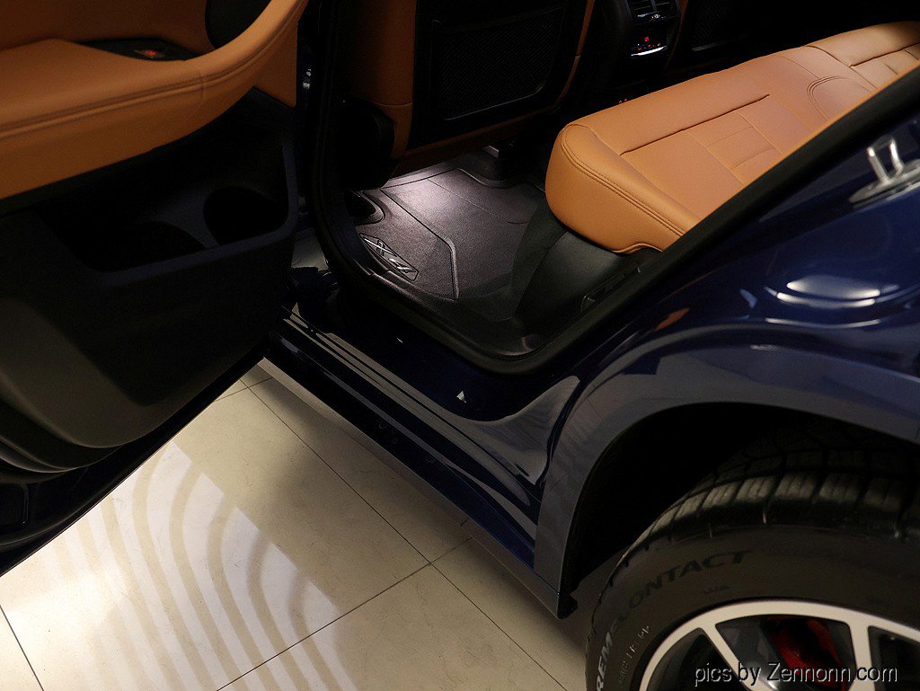 Certified 2023 BMW X4 M40i w/ Premium Package image 29