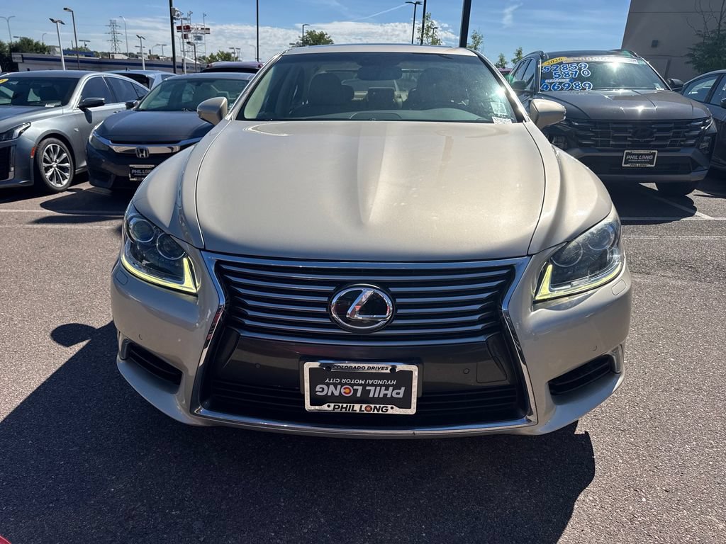 Used 2014 Lexus LS 460 w/ Comfort Package RWD image 4