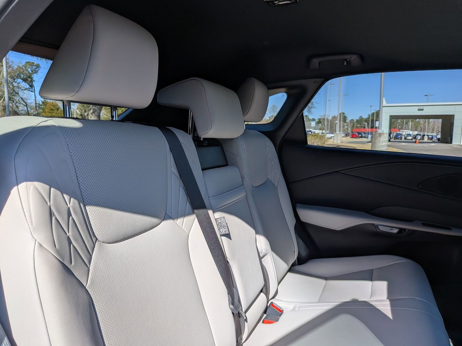 Used 2023 Lexus RX 350 Premium w/ Accessory Package image 35