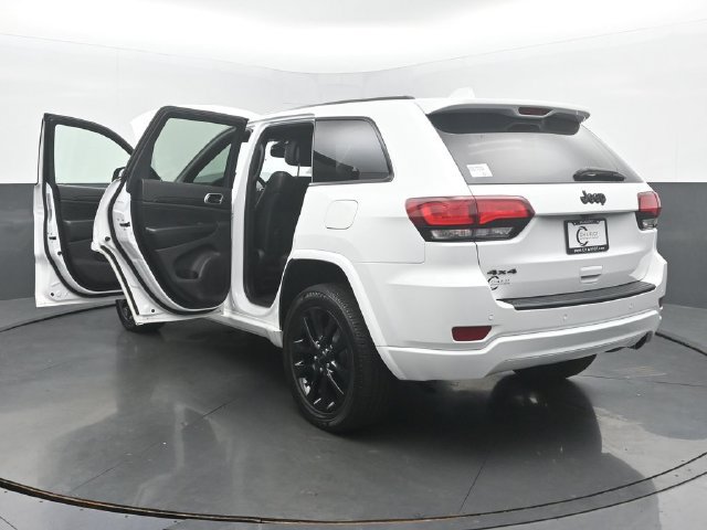 Used 2019 Jeep Grand Cherokee Altitude AWD/4WD image 58