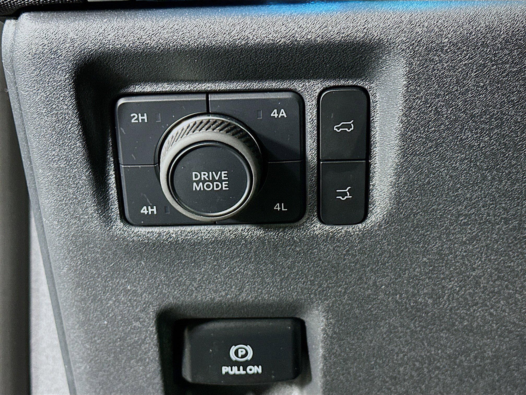 Used 2025 Ford Expedition Platinum image 17