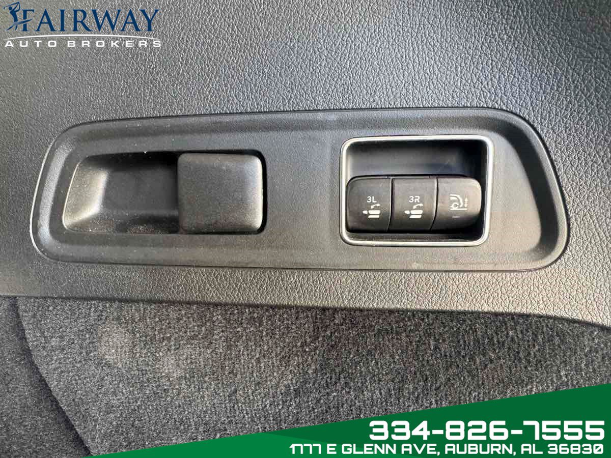 Used 2025 Mercedes-Benz GLS 450 4MATIC image 33