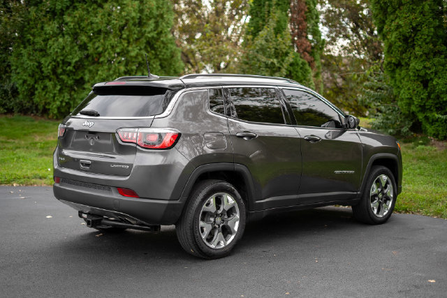 Used 2019 Jeep Compass Limited AWD/4WD image 5