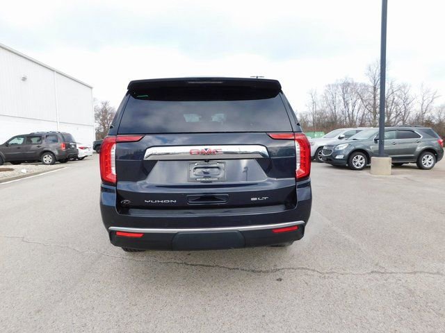 Used 2023 GMC Yukon SLT w/ SLT Luxury Package image 4