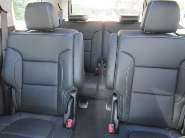 Used 2023 GMC Acadia SLT w/ Elevation Edition image 19