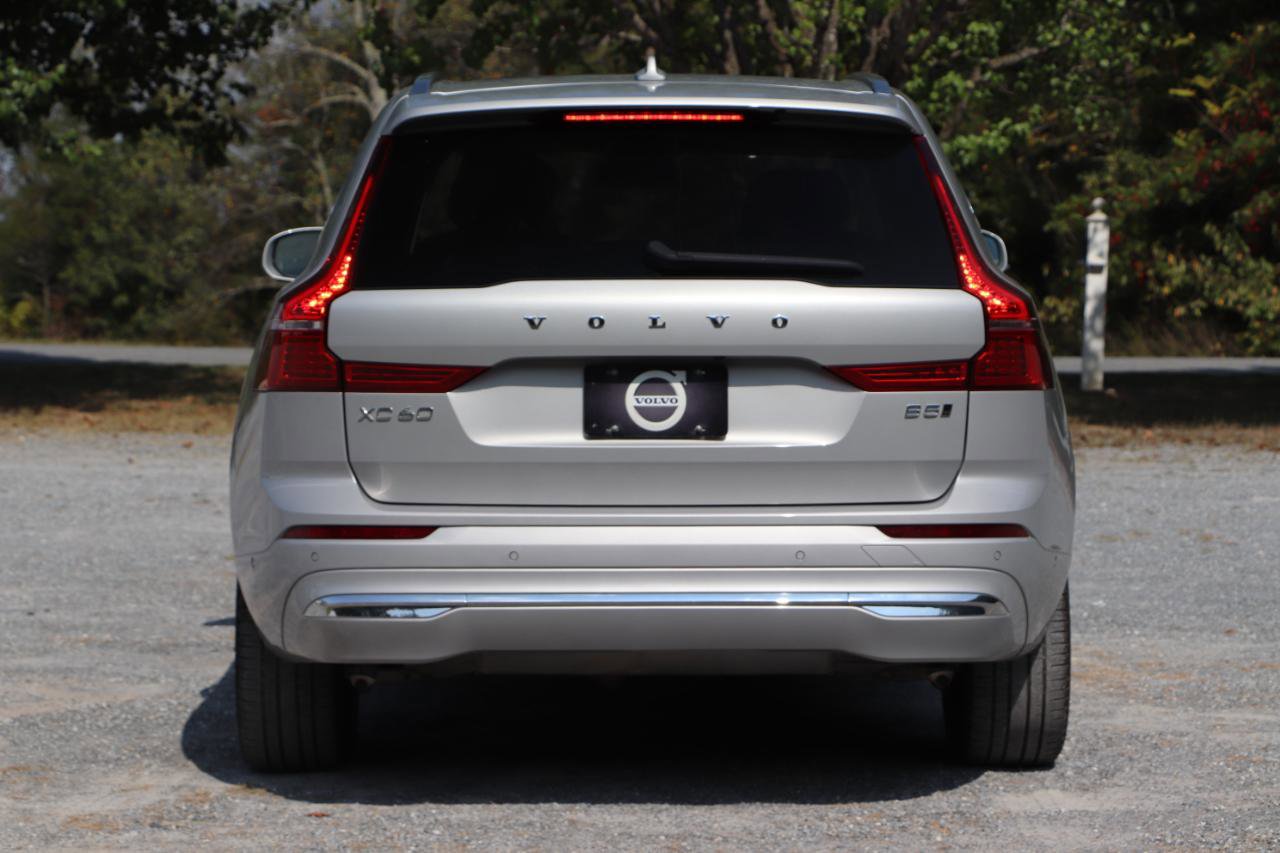 Used 2022 Volvo XC60 B5 Inscription w/ Advanced Package AWD/4WD image 4