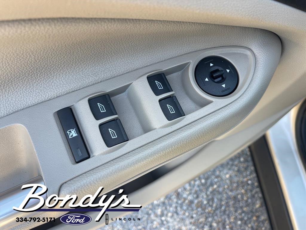 Used 2018 Ford Escape SEL image 10