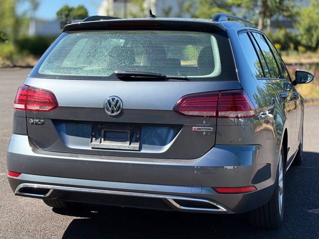 Used 2019 Volkswagen Golf S AWD/4WD image 5