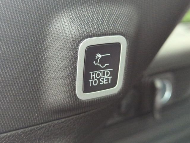 Used 2024 Jeep Grand Cherokee Limited 4xe w/ Luxury Tech Group II image 13