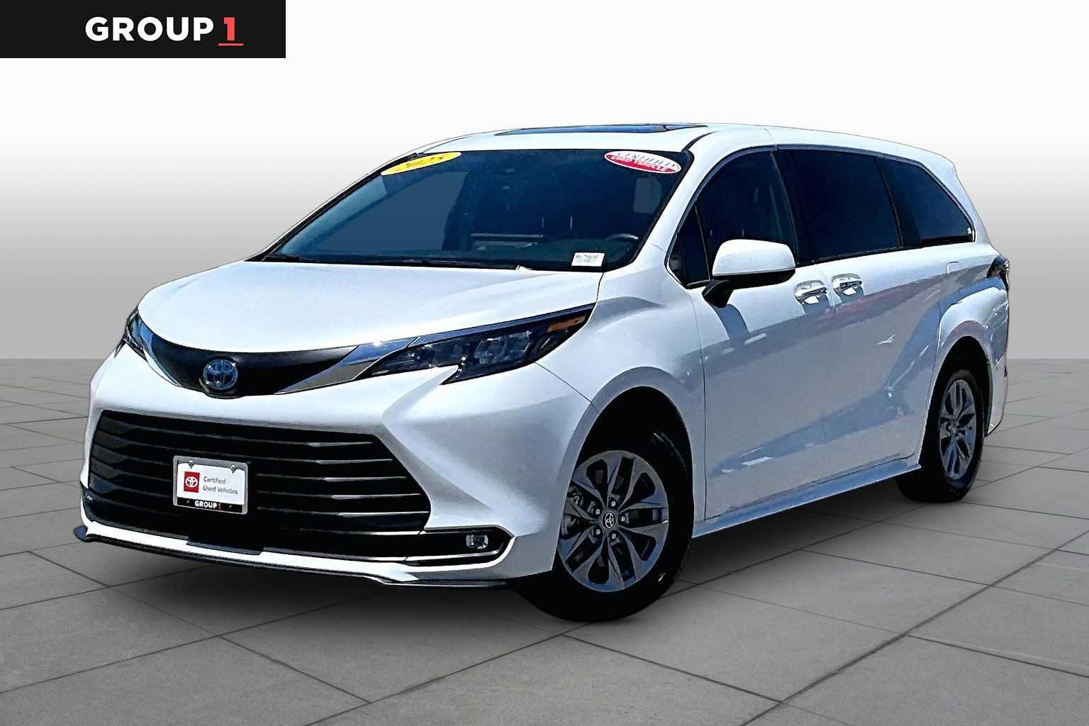 Certified 2025 Toyota Sienna XLE