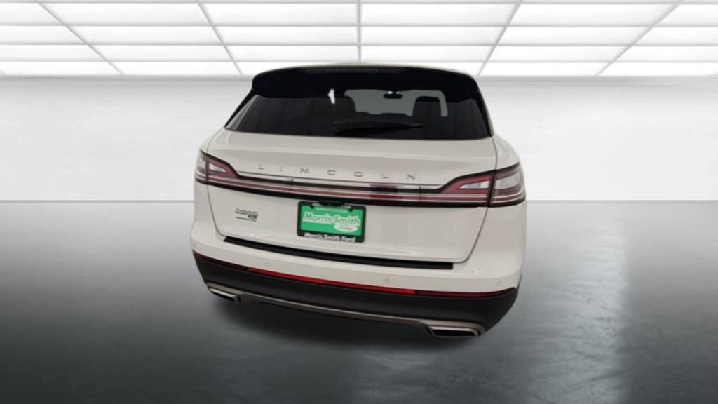 Used 2023 Lincoln Nautilus Reserve image 7